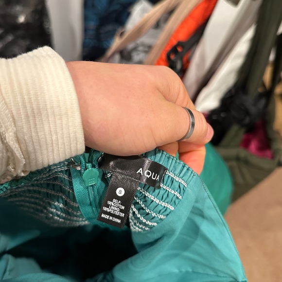 Green halter dress - Picture 4 of 4